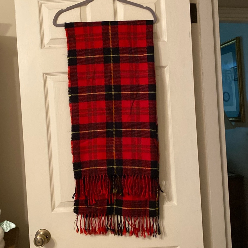 H & M APPAREL Red/Black Jarla Scarf /Wrap